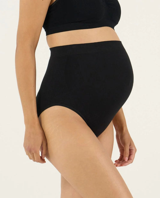 RestingBelly Seamless Maternity Maxi Brief in Black